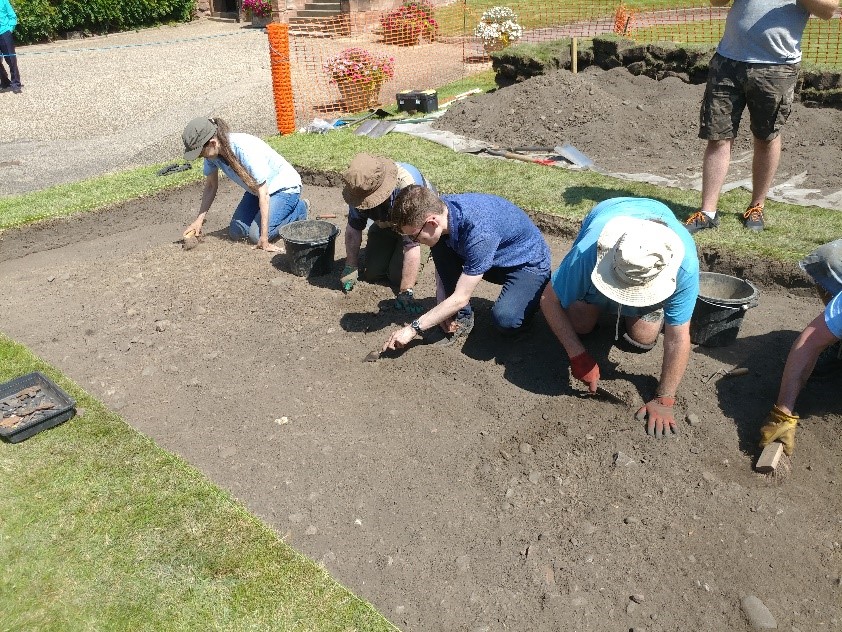 An image of the dig team at Shrewsbury Castle during the excavation