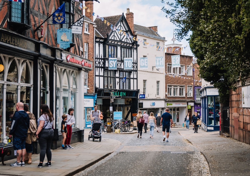 Shrewsbury High Street closed to traffic