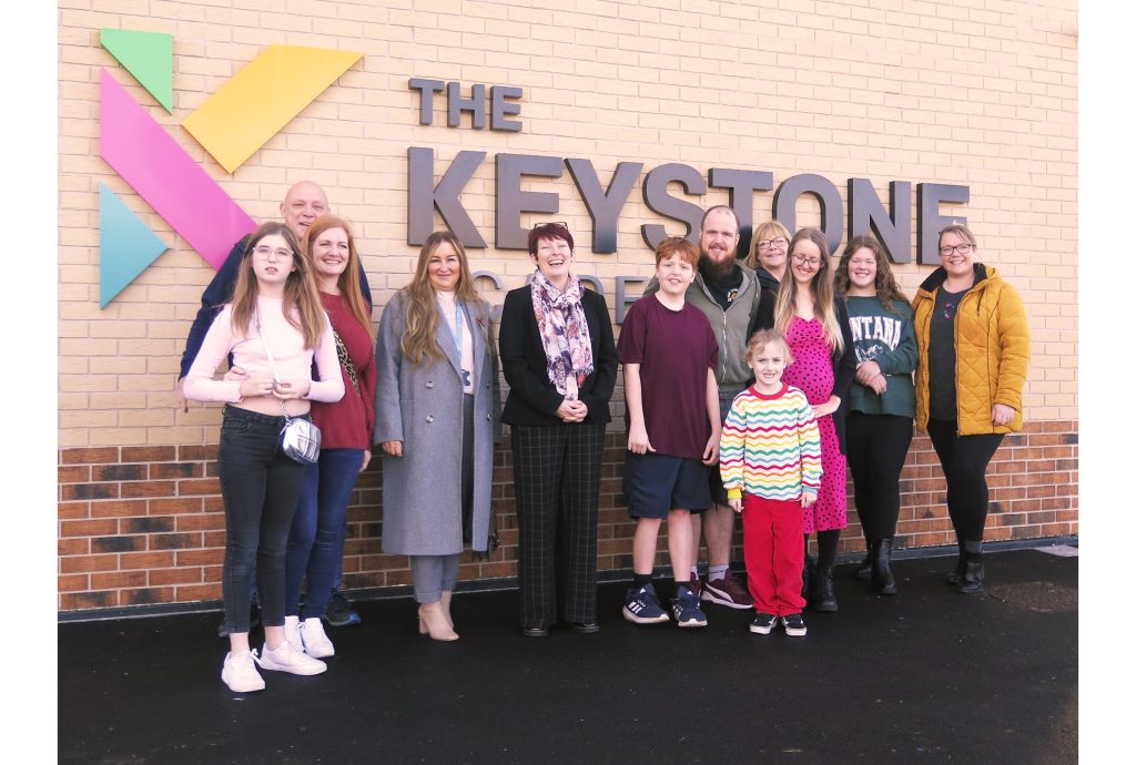 Cllr Kirstie Hurst-Knight, Headteacher Ali Bellaby with families at the new   Keystone Academy 