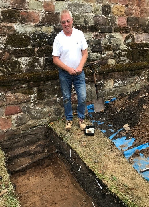 My first trench - luckily an ornamental garden feature as well as a Medieval curtain wall, since Steve’s MSc dissertation focuses on the Landscape Heritage of Walled Gardens
