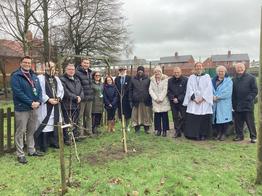 Partners involved in planting the HMD tree